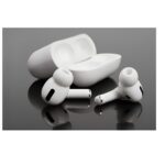 Oraimo Airpods Pro Wireless Bluetooth 5.0 Earbuds White - Image 3