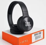 JBL J880 Over-Ear Headphones - Image 2